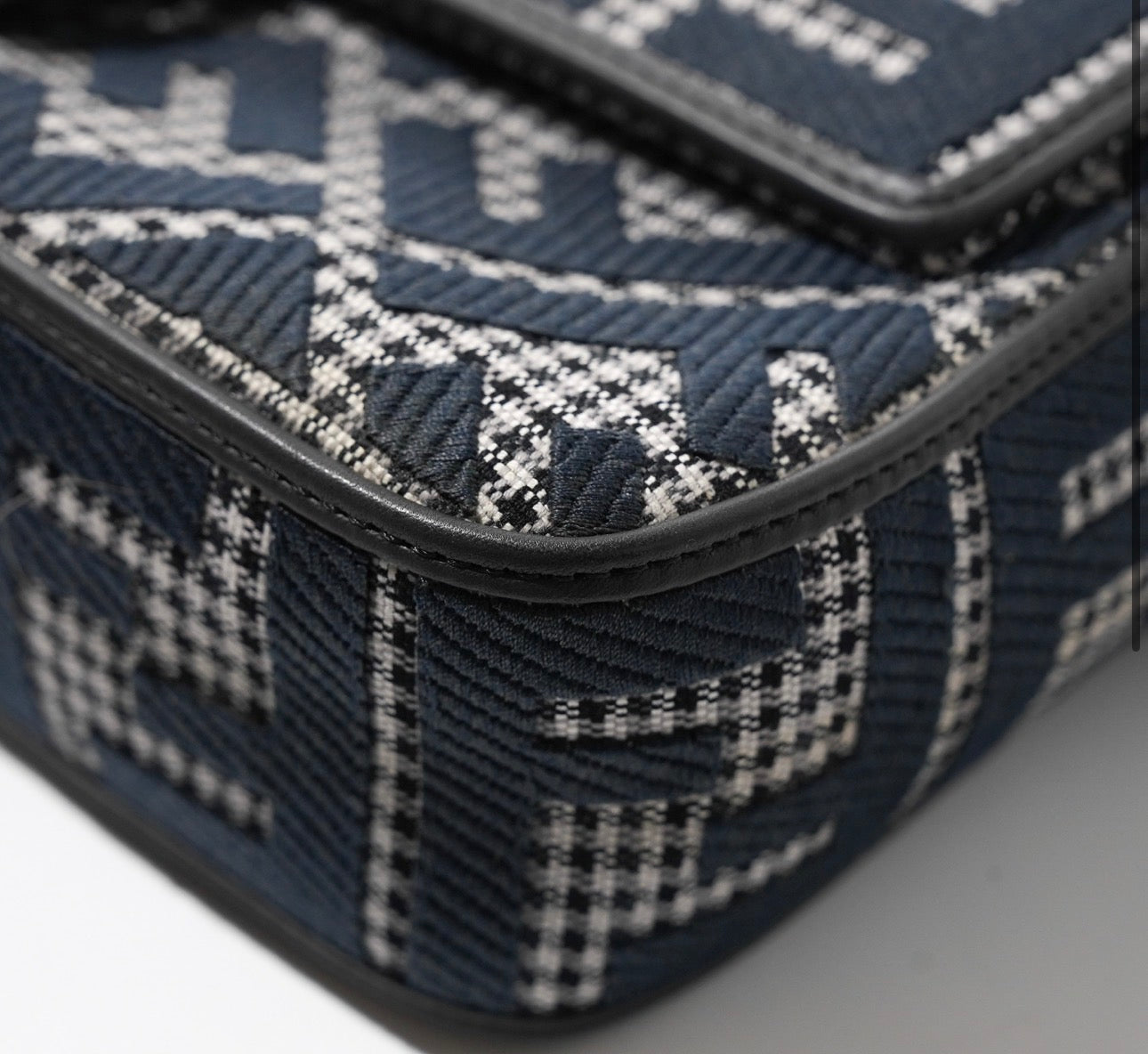 Fendi Baguette Medium