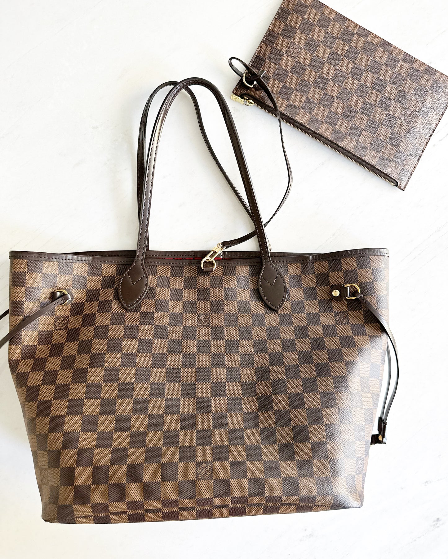 Louis Vuitton Neverfull MM with pouch