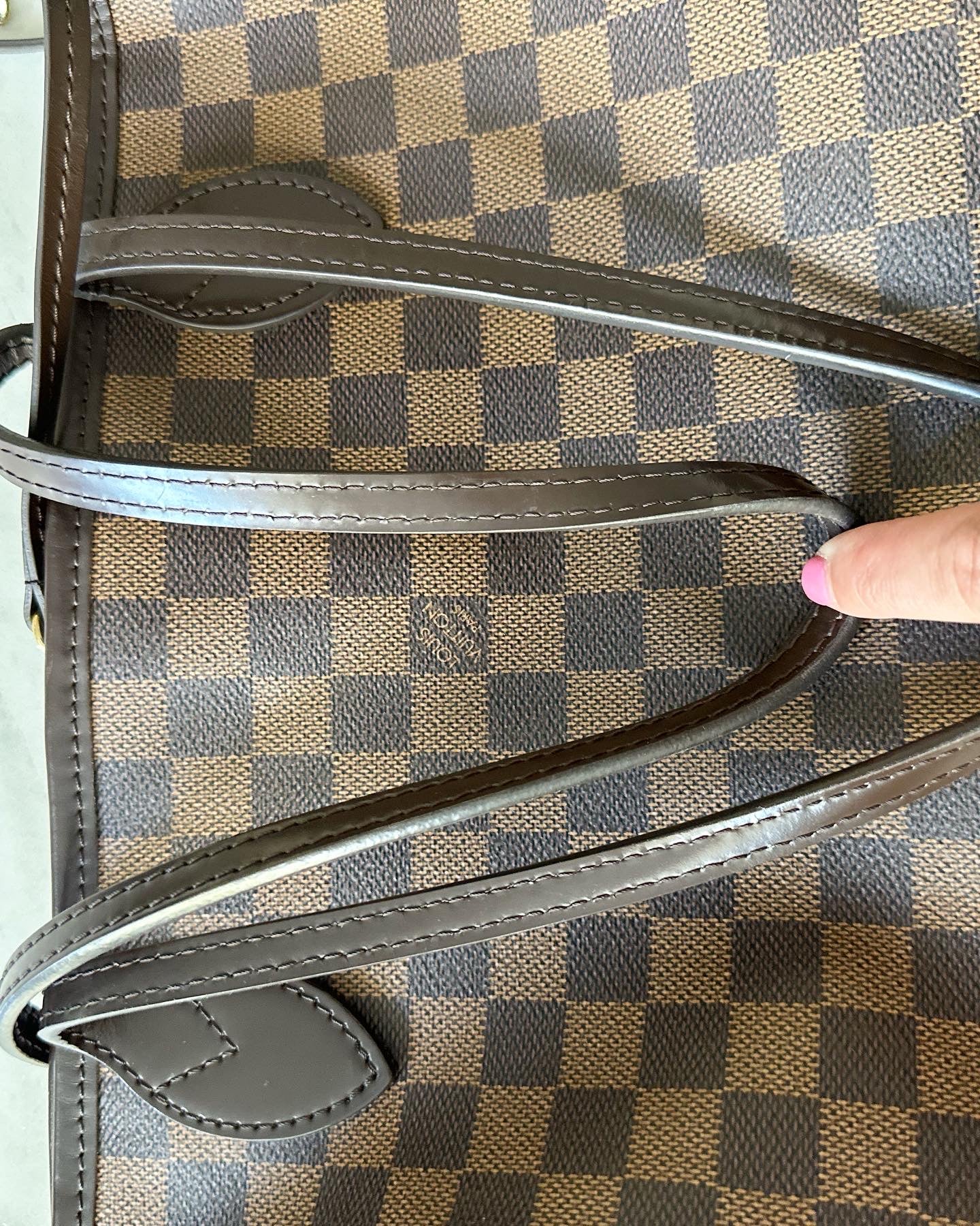 Louis Vuitton Neverfull MM with pouch